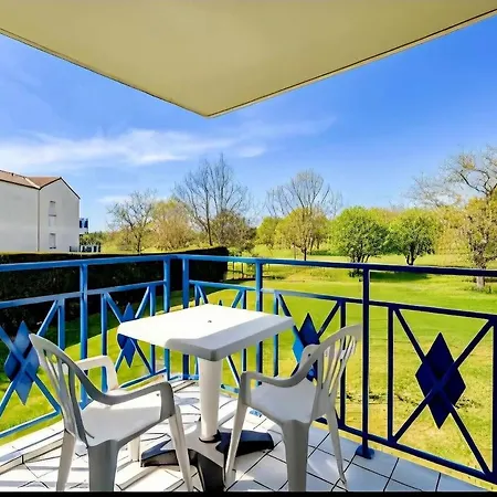 Piscine Et Commerces Proche Appartement Pornic