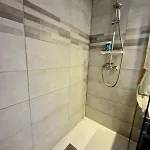 Apartment Piscine Et Commerces Proche *