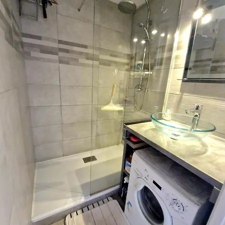 Piscine Et Commerces Proche *