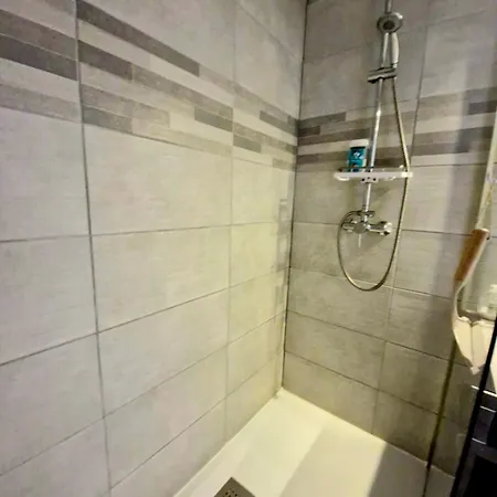 아파트 Piscine Et Commerces Proche *